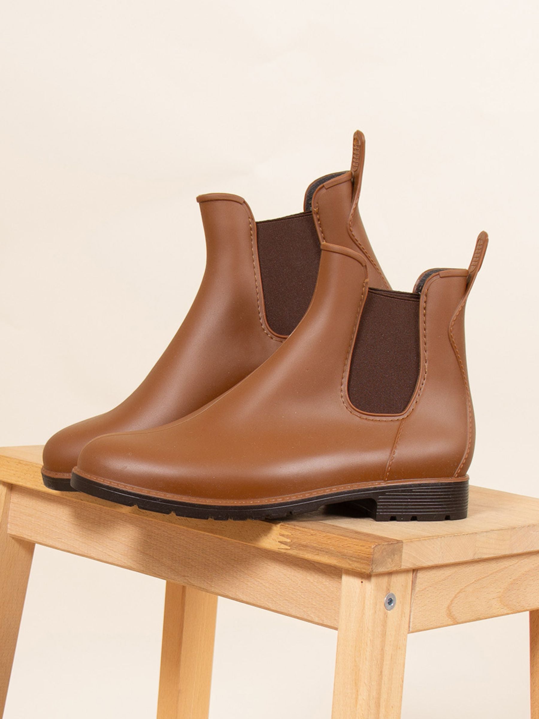 bottines pluie caoutchouc camel s3.jpg bottines pluie caoutchouc camel s3.jpg