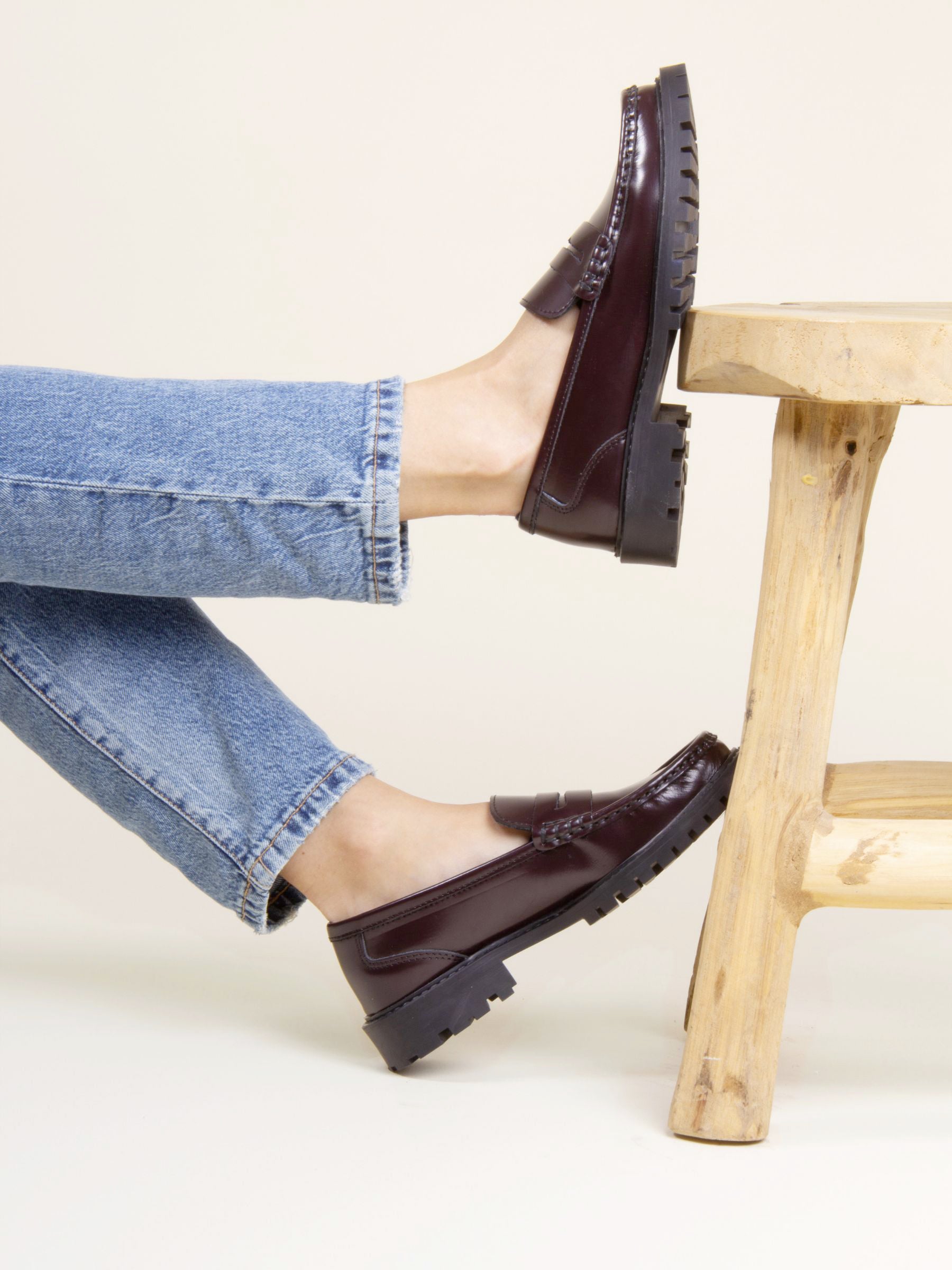 mocassins iris cuir vernis bordeaux l2.jpg mocassins iris cuir vernis bordeaux l2.jpg